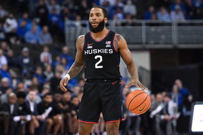Connecticut Huskies guard R.J. Cole (2) dribbles against the Creighton Bluejays in the first half at CHI Health Center Omaha.